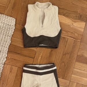 Devon Windsor workout set SMALL TOP XSMALL BOTTOM